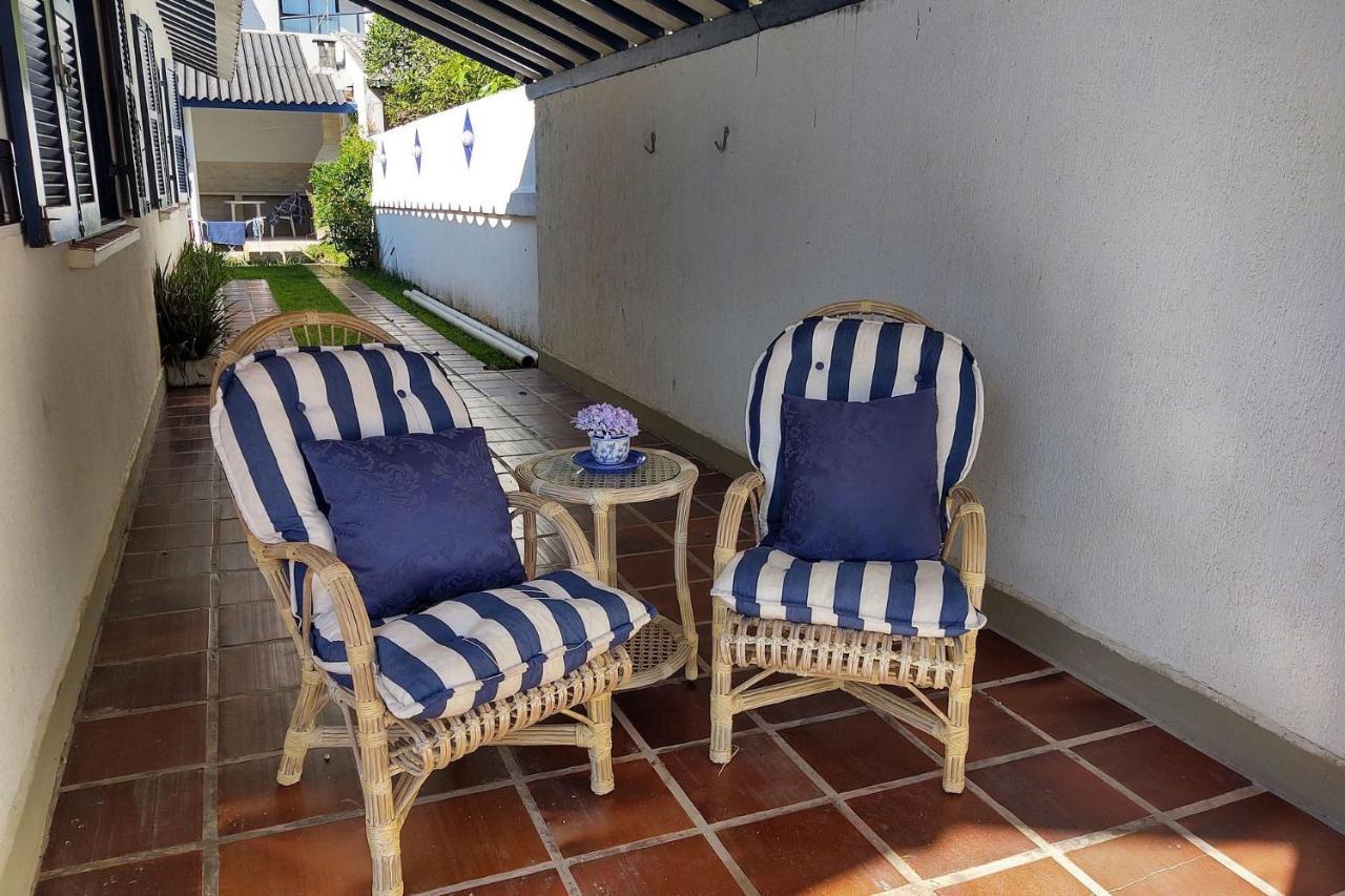 Tranquilidade a meia quadra da praia - churrasqueira, super wi-fi e Chromecast! Matinhos Exterior foto