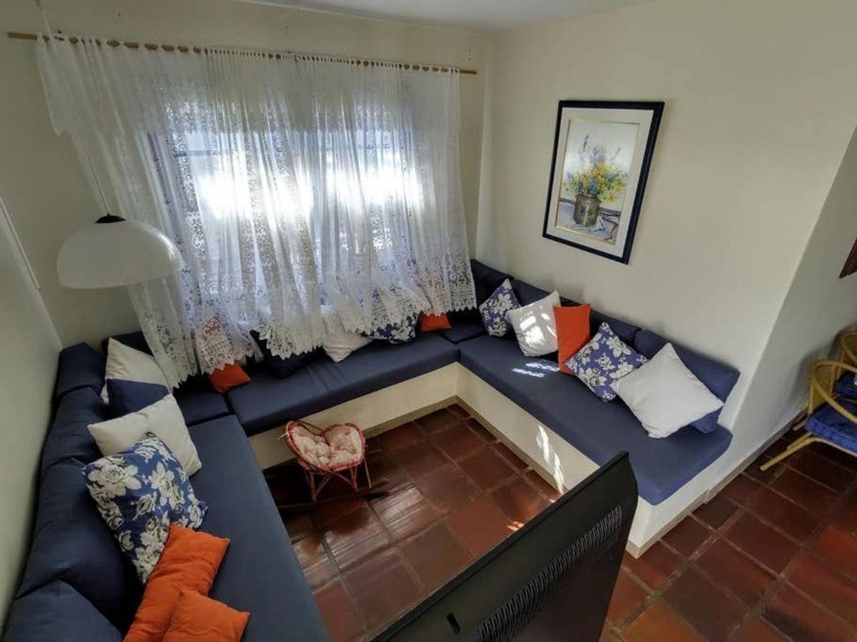 Tranquilidade a meia quadra da praia - churrasqueira, super wi-fi e Chromecast! Matinhos Exterior foto